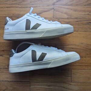 Veja Campo Leather White - Kaki; Size 40 (EU)/9.5 W (US)